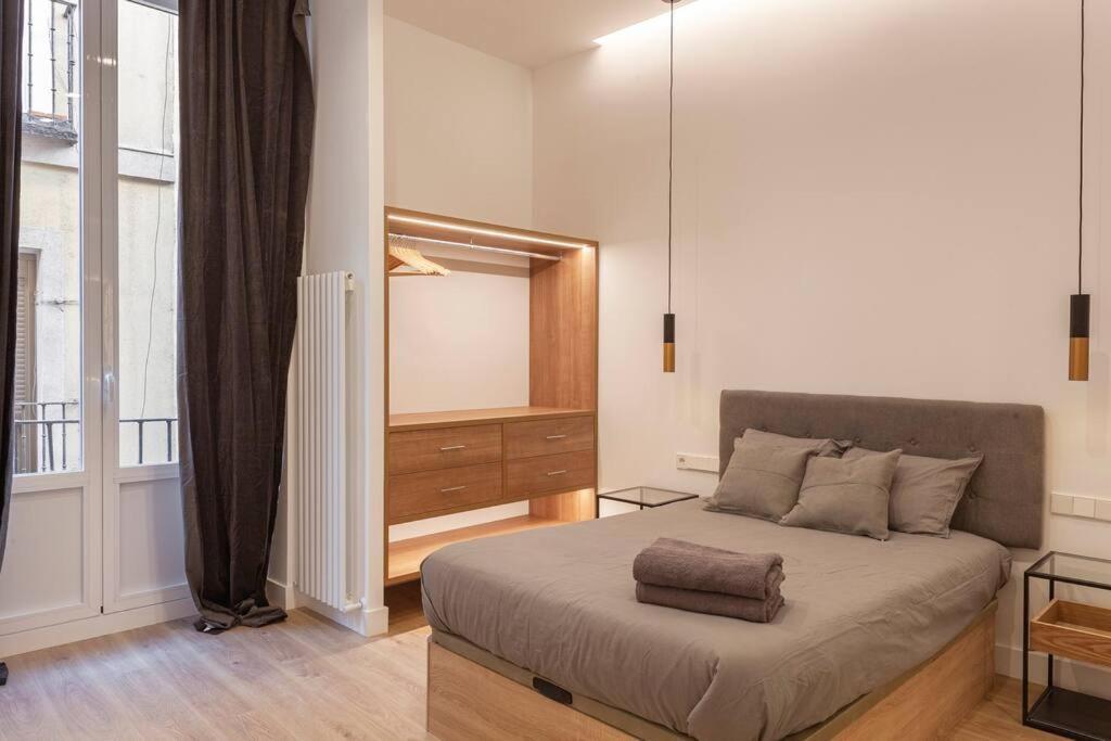 Centro III Calle Carrera De San Jeronimo 3Br 3Bh Madrid Buitenkant foto